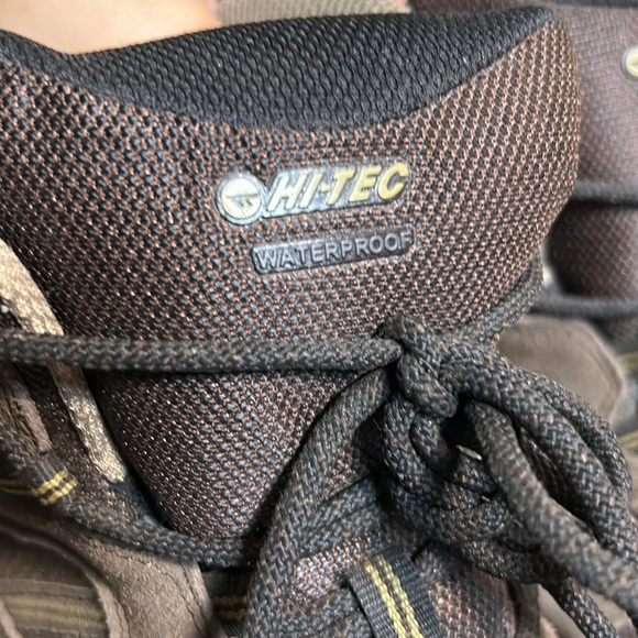 HiTec men’s 9.5 - Picture 5 of 8